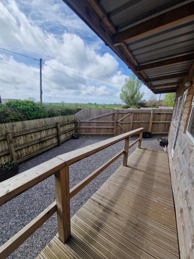 Featheredge Corner Lodge ويلْزْ المظهر الخارجي الصورة
