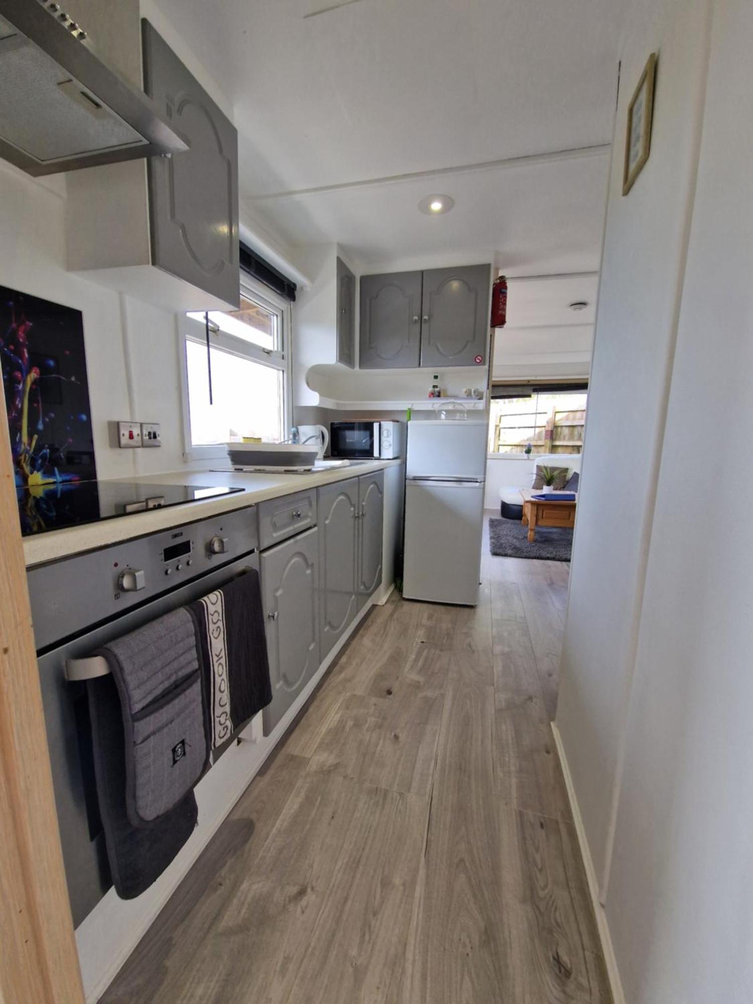 Featheredge Corner Lodge ويلْزْ المظهر الخارجي الصورة